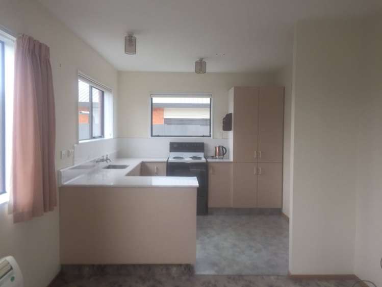 87a Church Street Seaview_5