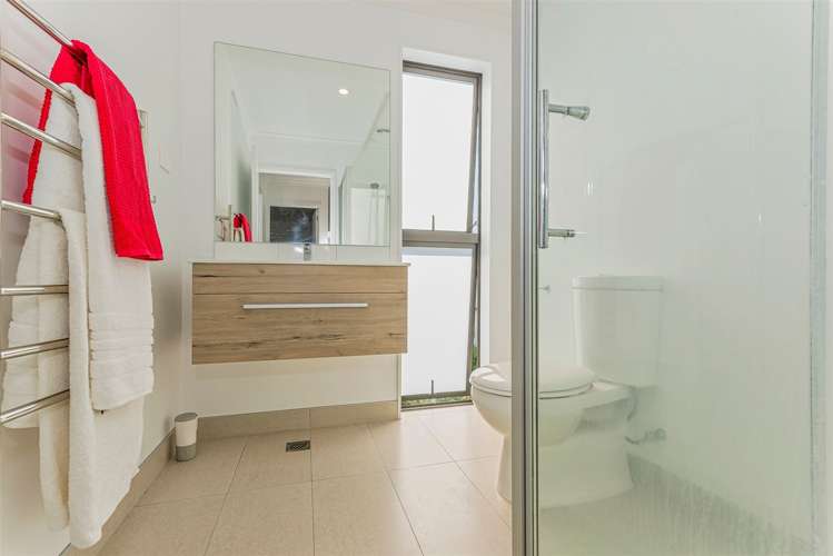 42 Sidney Wallingford Way Hobsonville_10