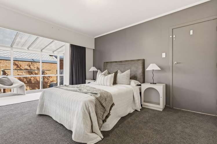 720A River Road Chartwell_12