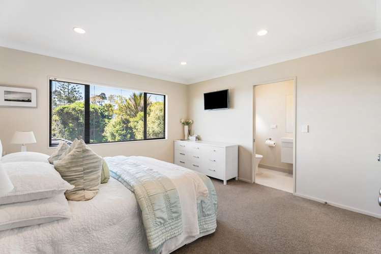 1a Luana Way Bucklands Beach_11