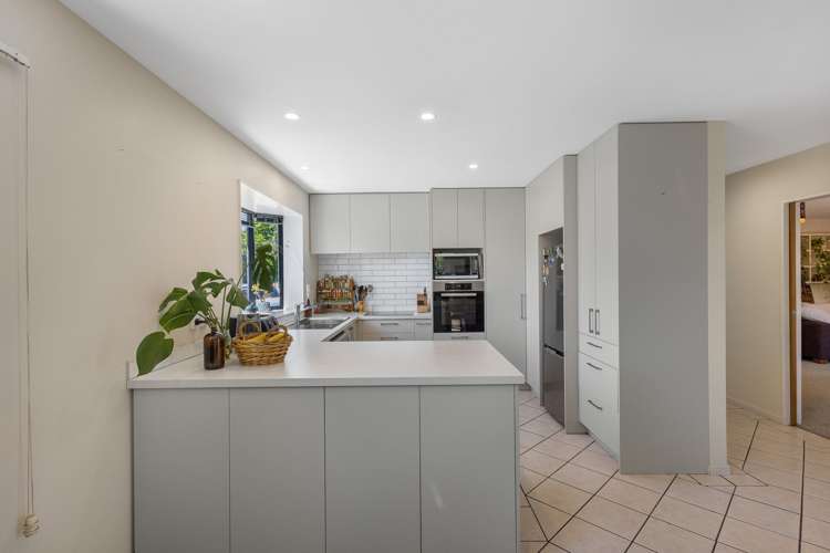 10 Shearwater Drive Woolston_3