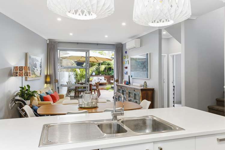 2 Station Street Hobsonville_8