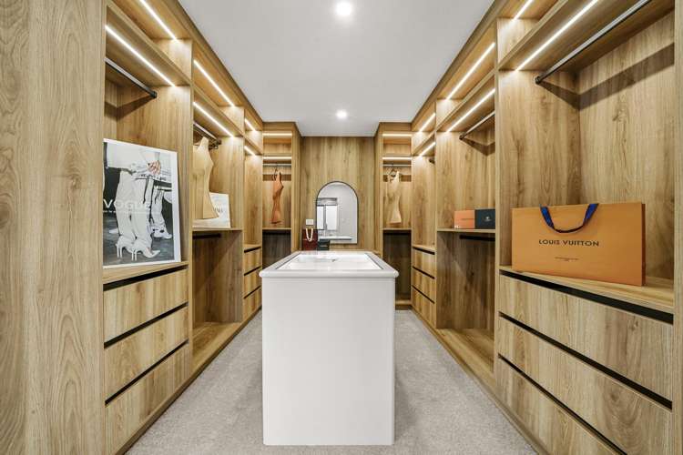 1 Humenga Place Long Bay_16
