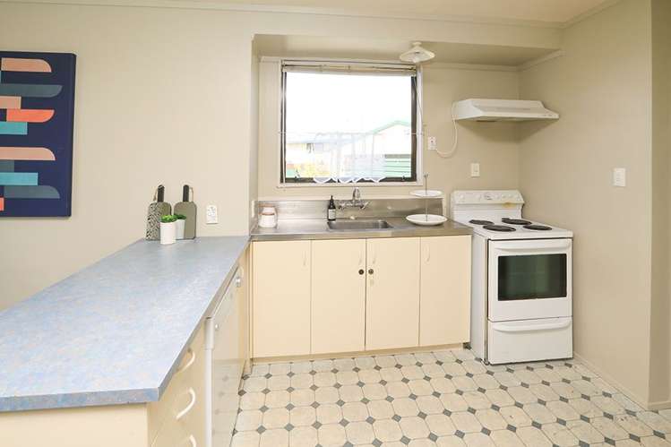 67b Kahikatea Drive Melville_7