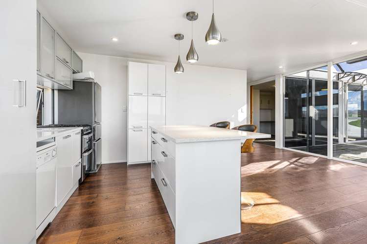 22 Brown Road Kaiwaka_18