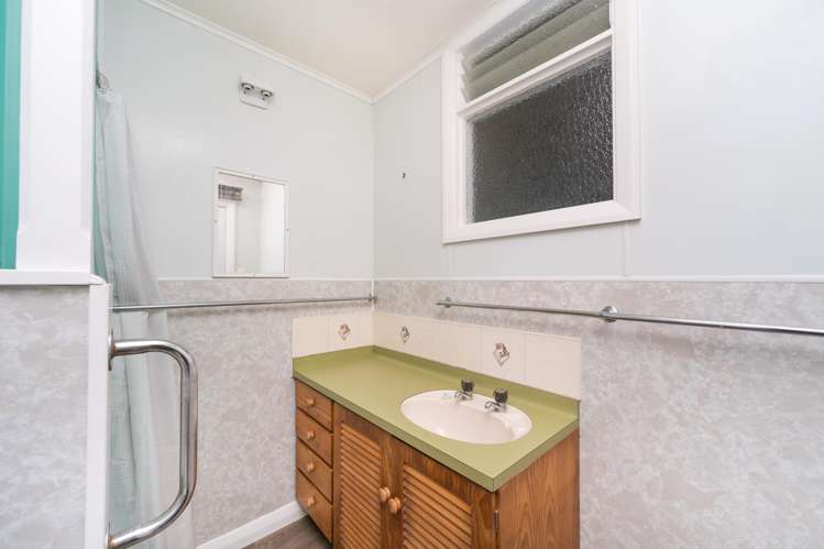 14 Belvedere Crescent Takaro_24