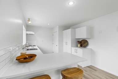 2/4 Shamrock Lane_4