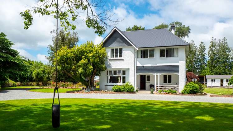 140 Barker Road Winchester_9