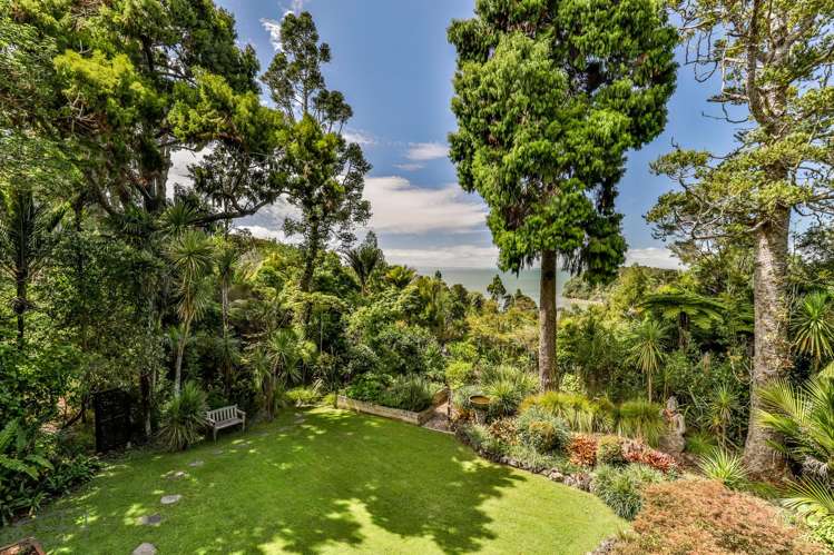 13 Takahe Road Titirangi_32