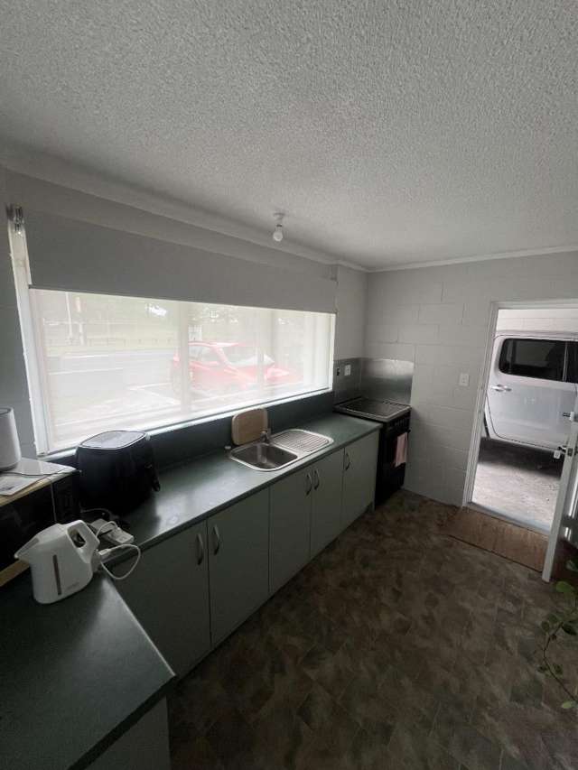 1/875 Heaphy Terrace 1055_1
