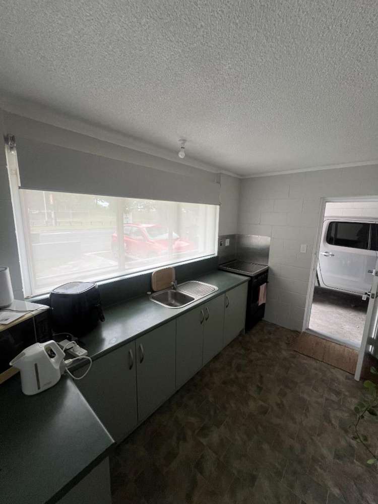 1/875 Heaphy Terrace 1055_1