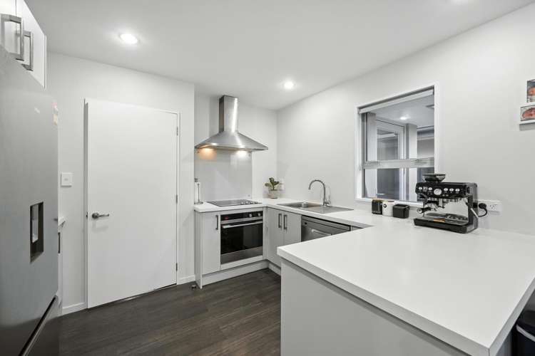 8 Helmore Street_5