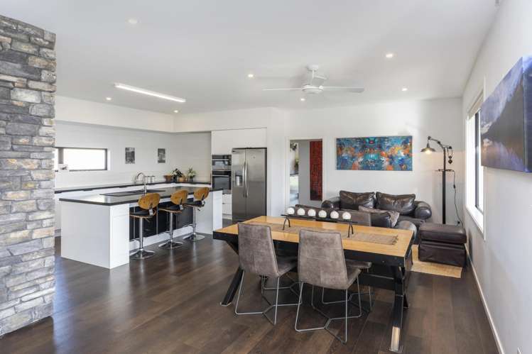 25 Hallfield Drive_2