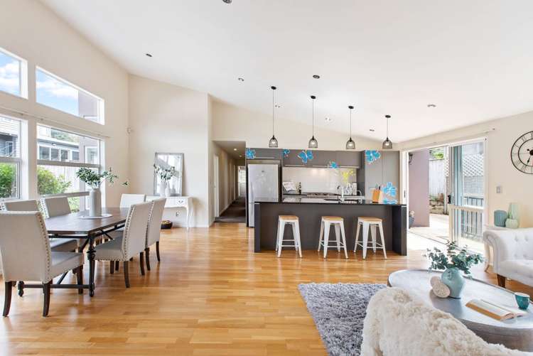 684b Beach Road Browns Bay_7