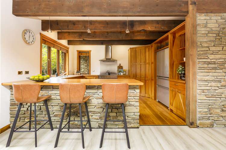 16 Benzie Avenue Wallaceville_7