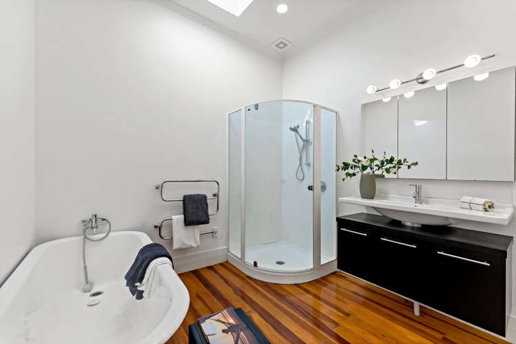 42 Woodward Road Mount Albert_19