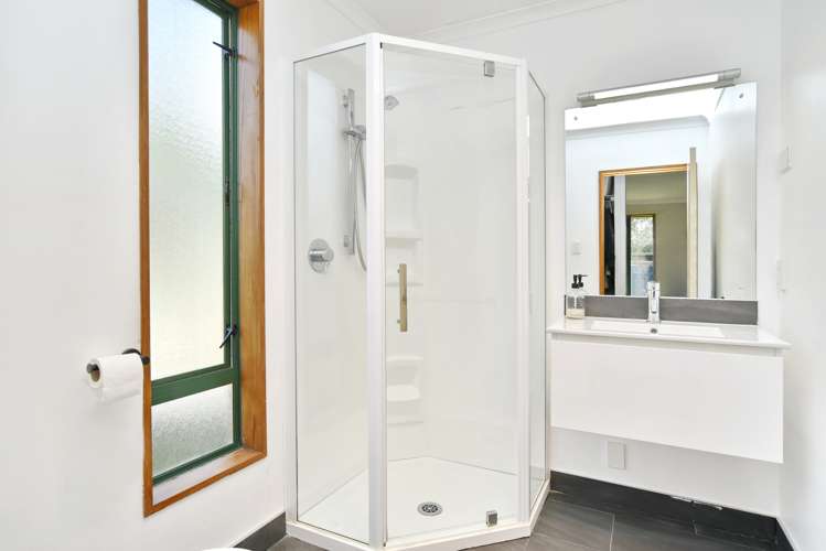 36 Woodglen Drive Woodend_13