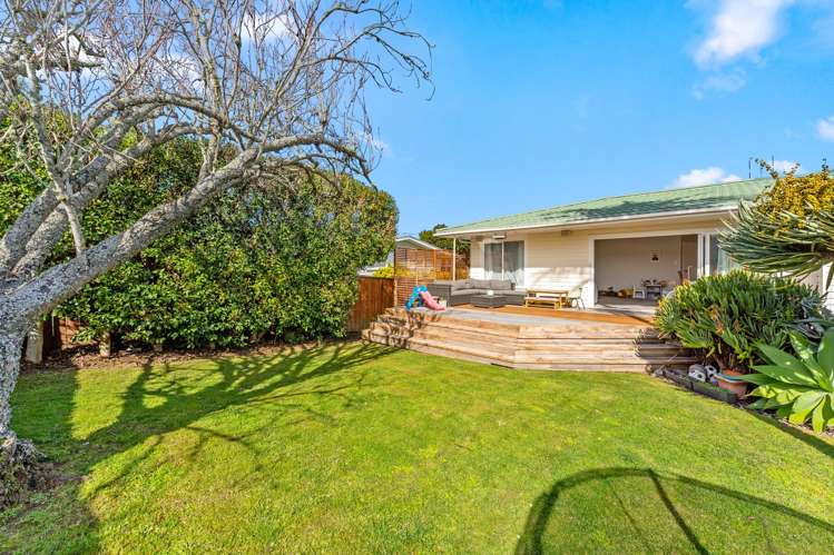 1/296 Wairau Road Glenfield_2