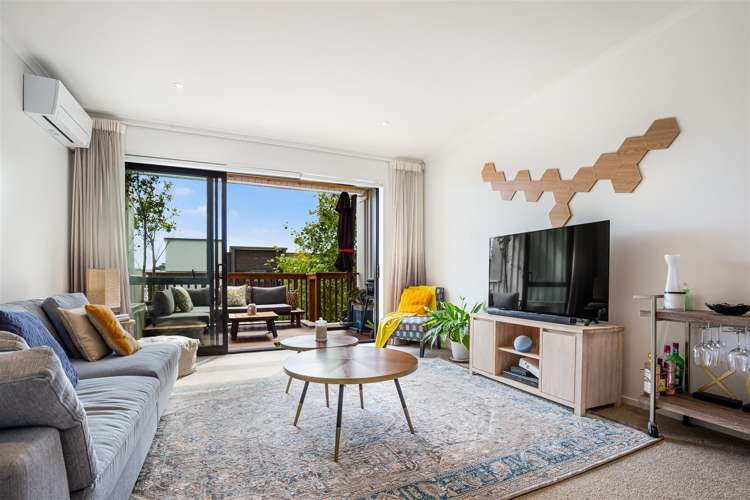 4 Torea Tai Road Hobsonville_3