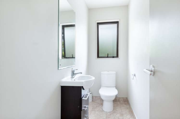 112 Lake Panorama Drive Henderson Valley_14