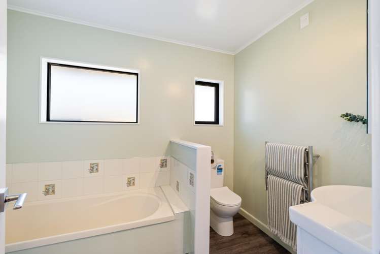 38 Vivian Street Burwood_10