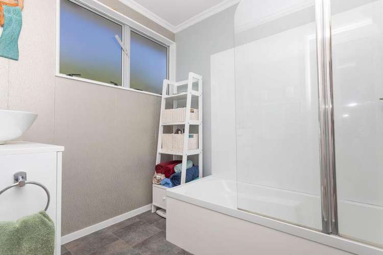 101 Guy Street Dannevirke_25