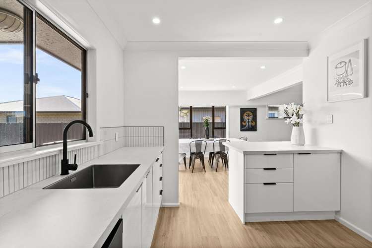 35 Flanders Avenue Onekawa_10