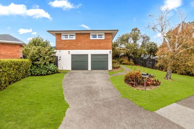 Family Living with Pool in Quiet Cul-de-Sac