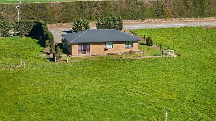 317 South Two Chain Road Dunsandel_22