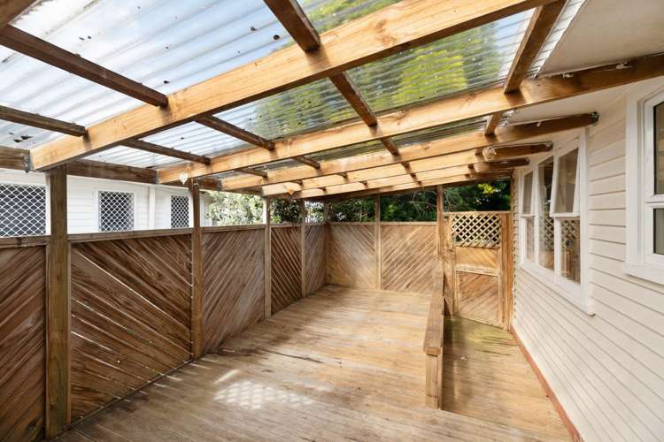 18 Bridge Avenue Te Atatu South_5