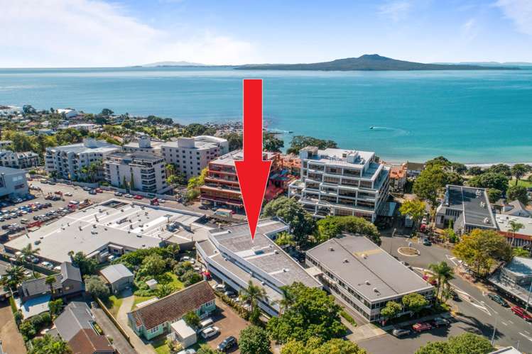 Level 1/Area B 132 Hurstmere Road Takapuna_8