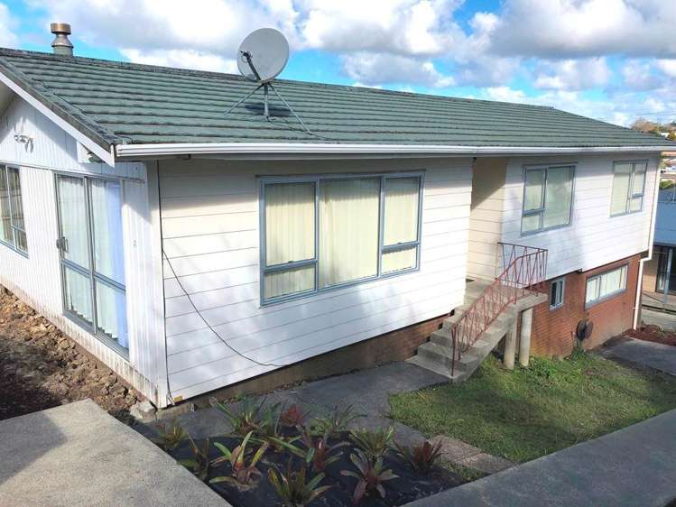 31 Triangle Road Massey_12