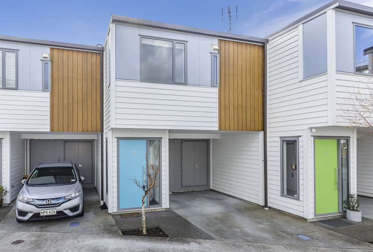 12/7 Handyside Street Tawa_18