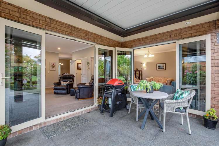 263 Southfield Drive Lincoln_5