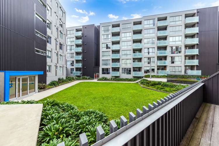 108/25 Don Mckinnon Drive Albany_15