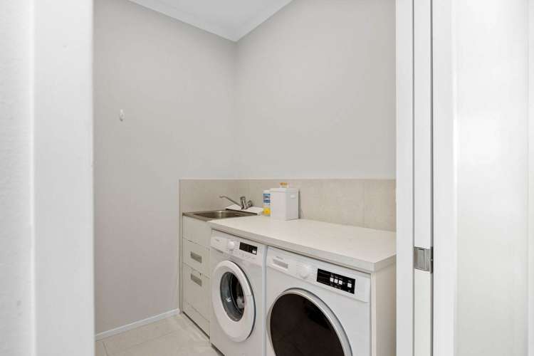 26A Taikura Avenue Red Beach_9