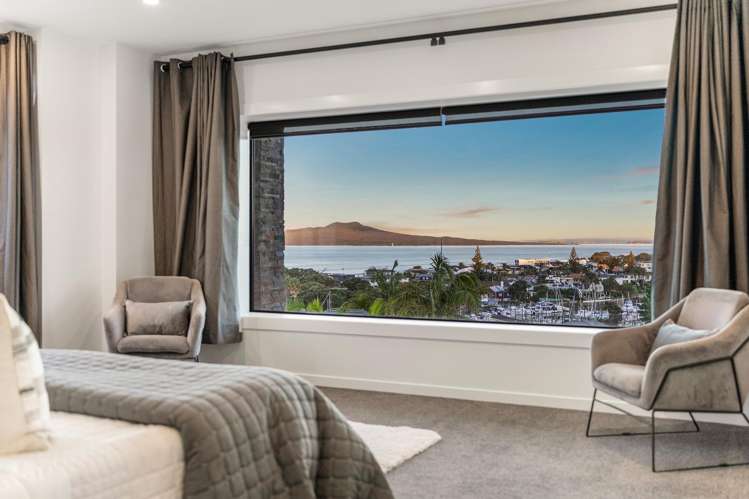 13 Seaview Road Castor Bay_10