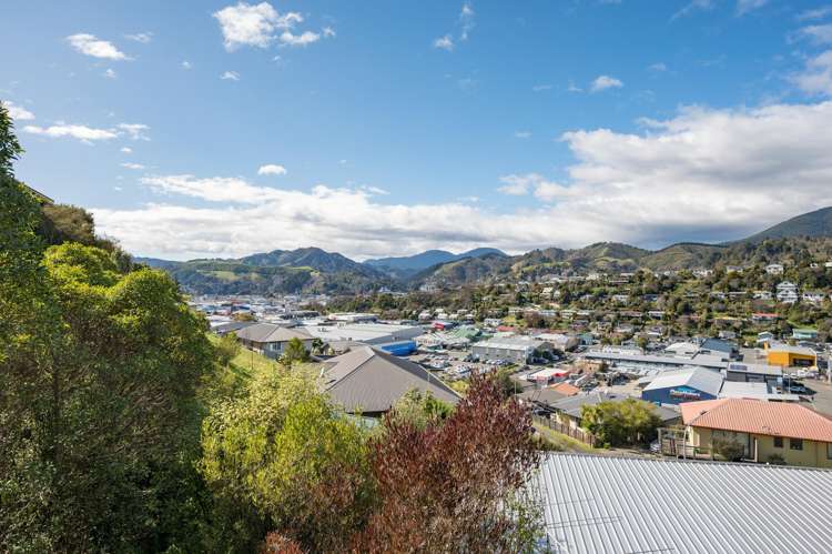 3 Carleton Place Toi Toi_13