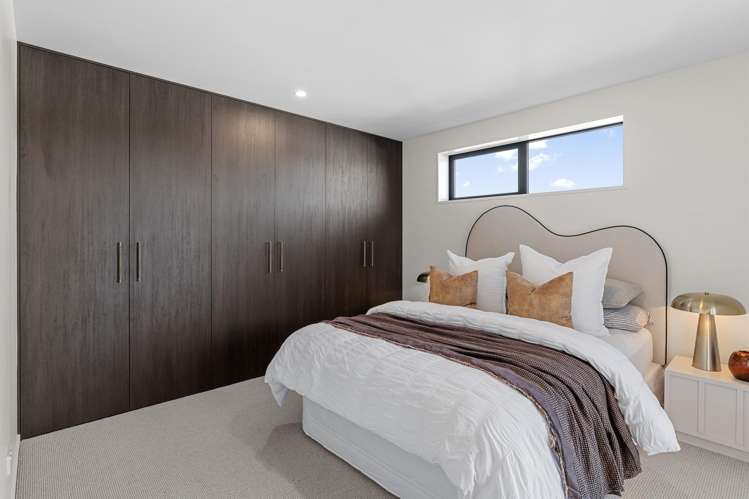 2 and 3/34 Gordon Avenue St Albans_15