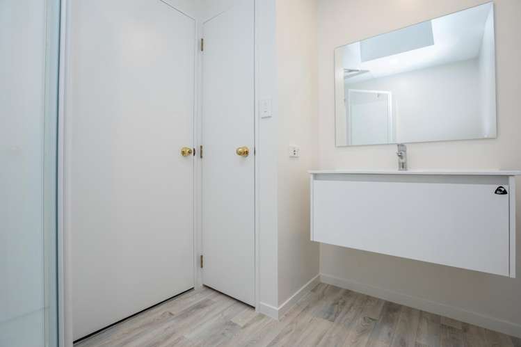 68 Thackeray Place Waltham_16