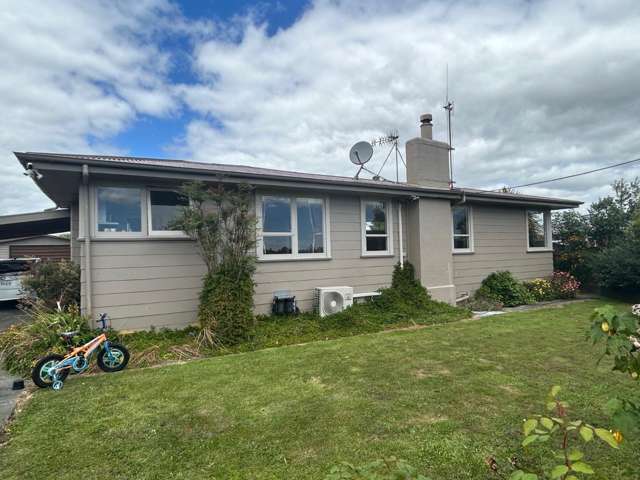 Feilding - Three bedrooms