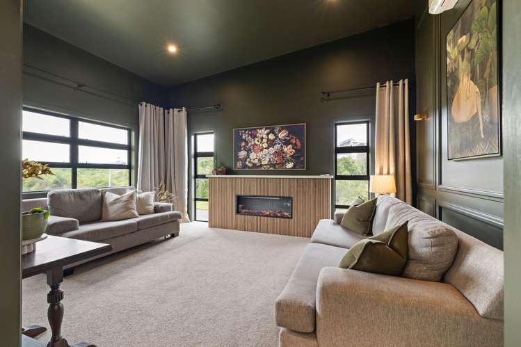 107 Cashmere Drive Fitzherbert_17