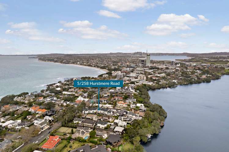 5/258 Hurstmere Road Takapuna_33