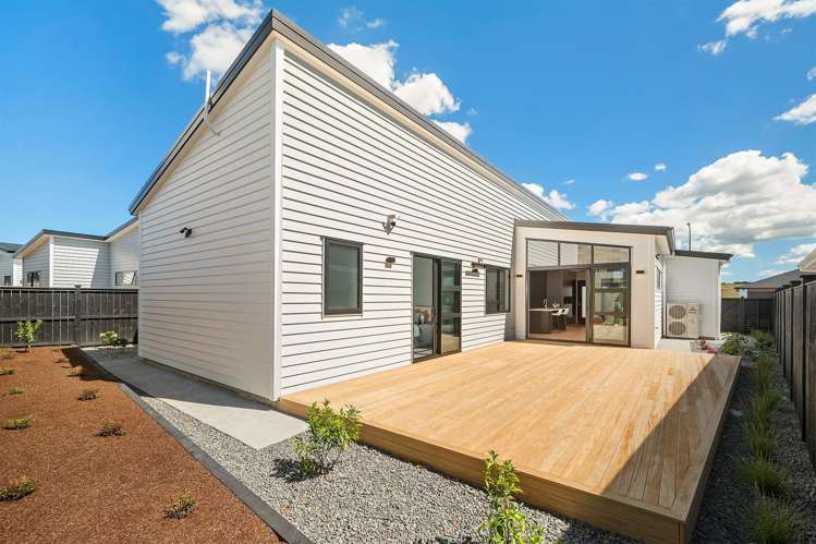 32 Tipu Crescent Milldale_17