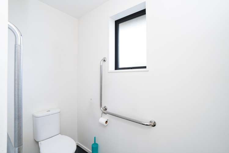 213 North Road Waikiwi_15