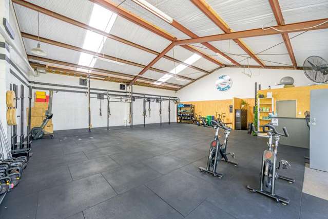 11&13A View Road Henderson_2