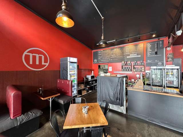 Shop 3/67 London Street Hamilton Central_3