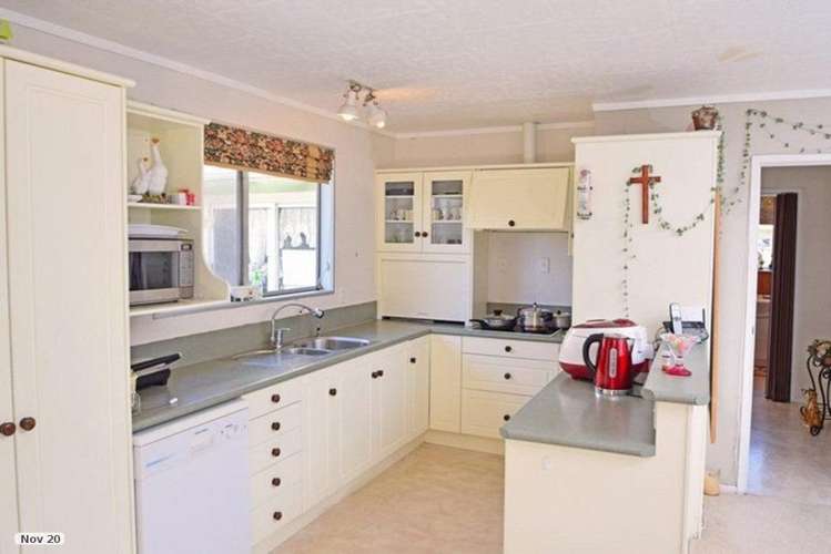 74 Okahukura Road Tapora_11