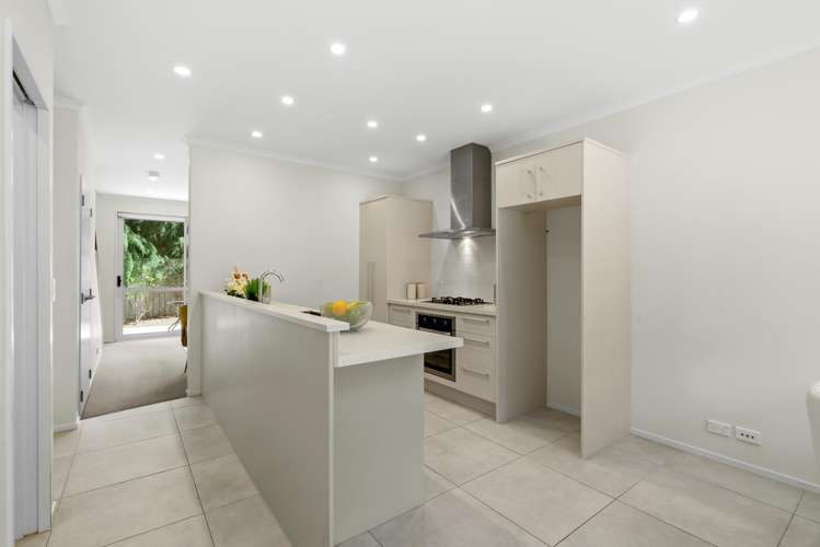 19 Matairangi Avenue Totara Heights_3