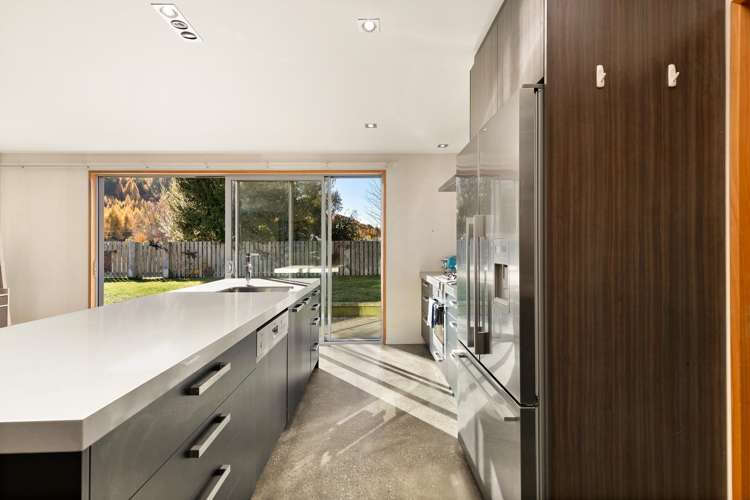 2 Morning Star Terrace Arthurs Point_23